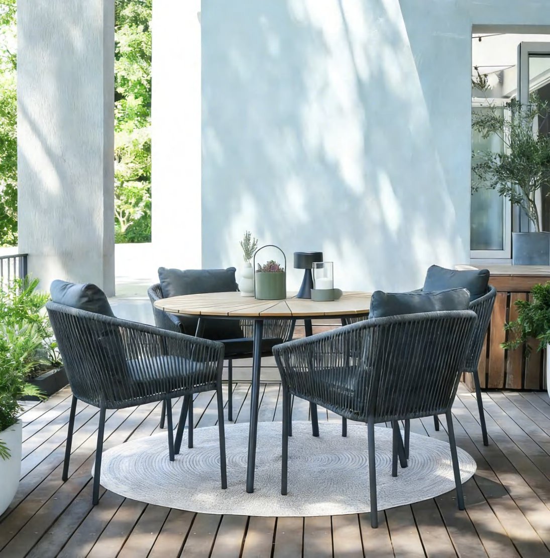 DEA26265 — Alu. dining set of 5