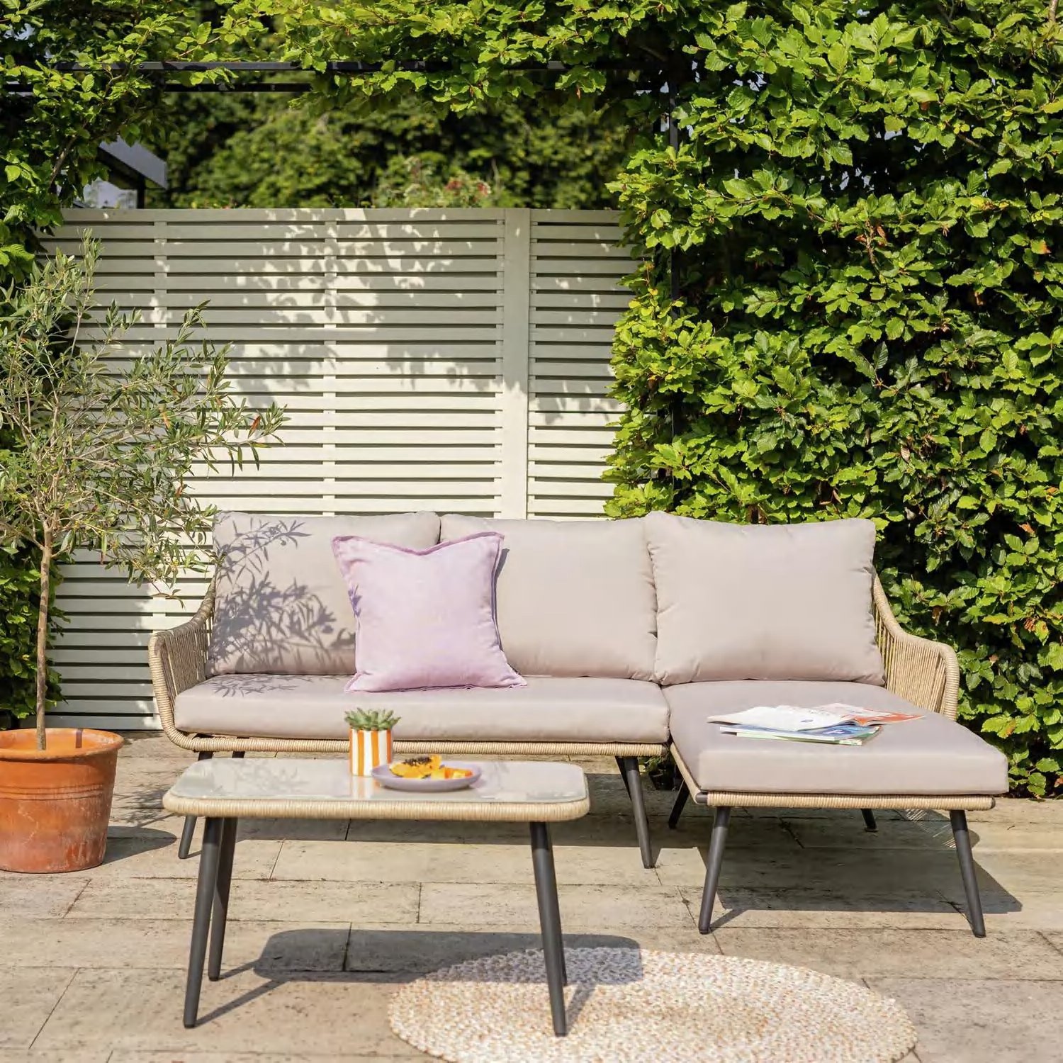 DES26354 — Steel rattan corner sofa set